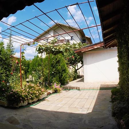 Atanasovi House Hotel Școrpilovți Exterior foto