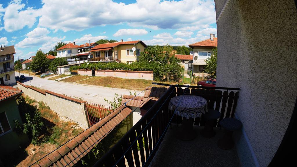 Atanasovi House Hotel Școrpilovți Exterior foto