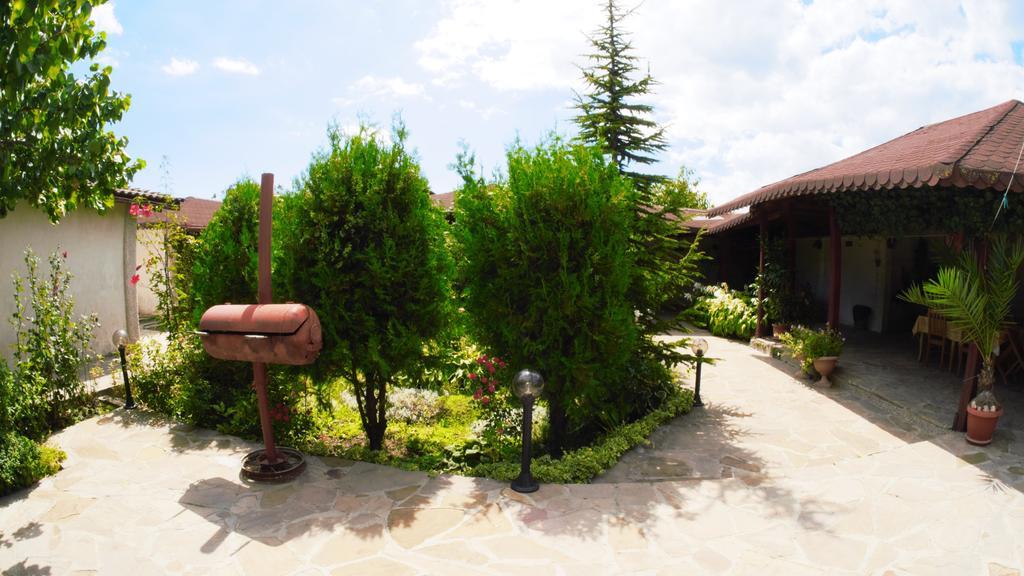 Atanasovi House Hotel Școrpilovți Exterior foto
